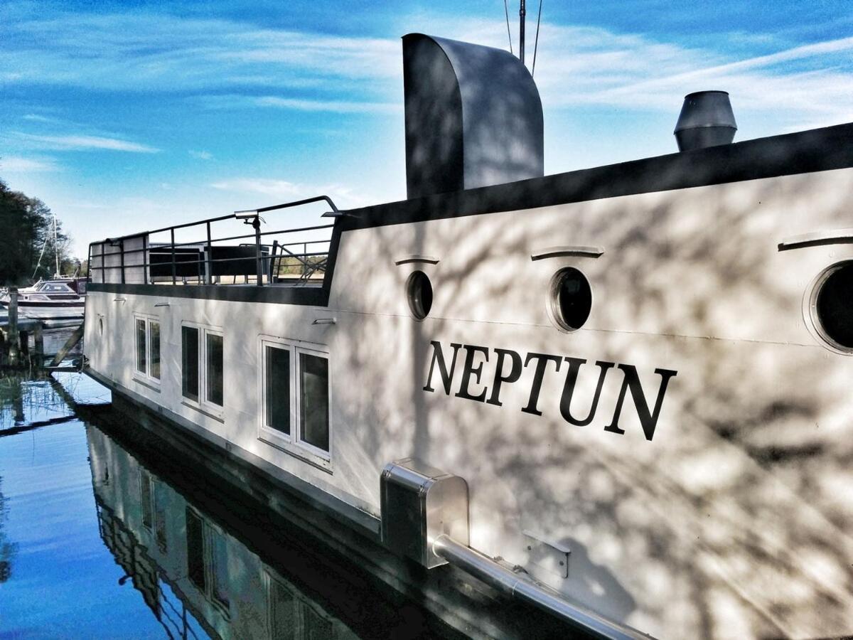 Urlauberschiff Neptun Im Ostseebad Prerow Exterior photo